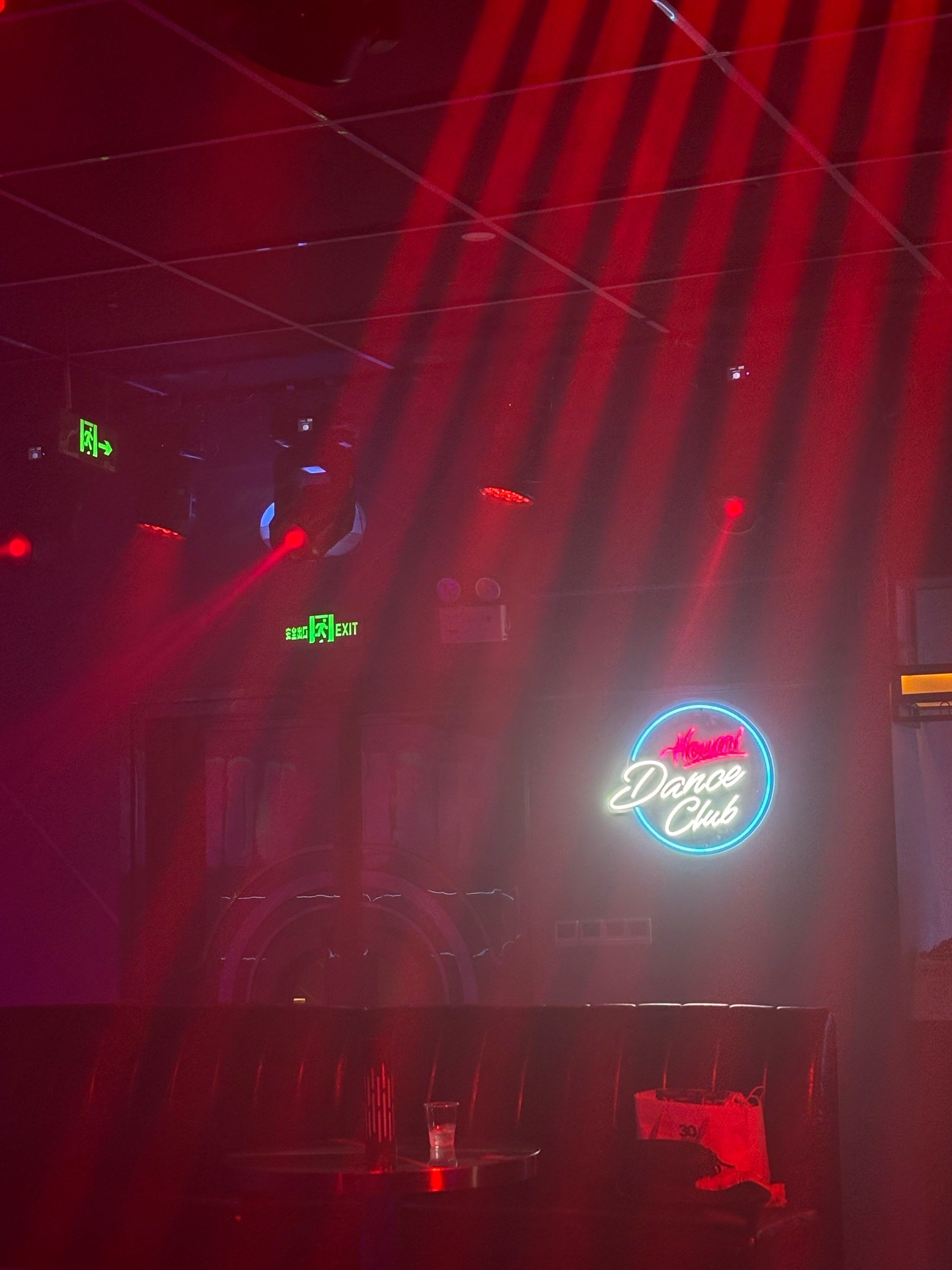 南宁商务ktv推荐查询，找到适合您的商务ktv场所-西乡塘区ktv预定